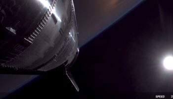spacex starship roketi ikinci kez patladi gokyuzunden enkaz yagdi rS6a7V3l