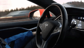 teslada direksiyon krizi 380 bin aracini geri cagiriyor BkCSaCBK