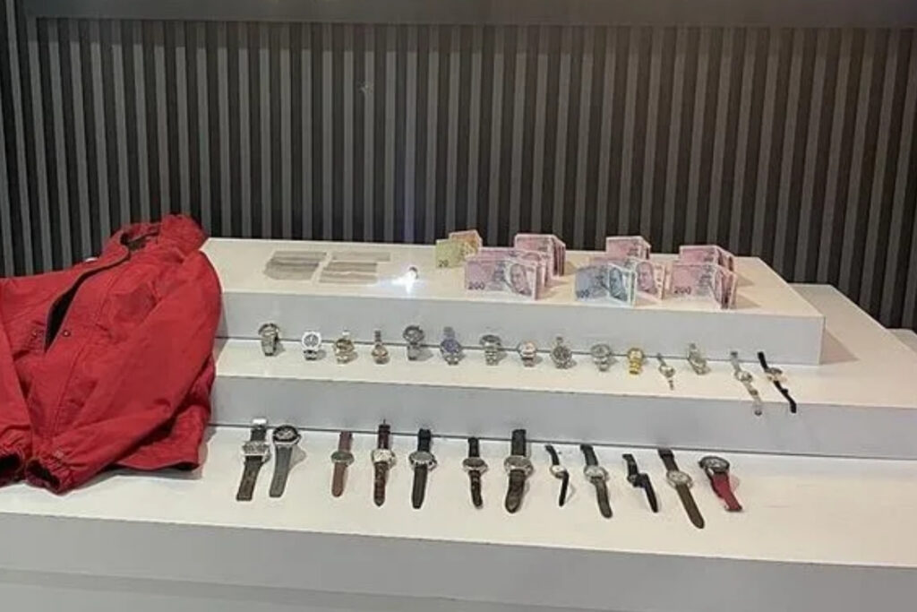 tesvikiyede 2 milyonluk ziynet esya hirsizligi YPvSCq5T
