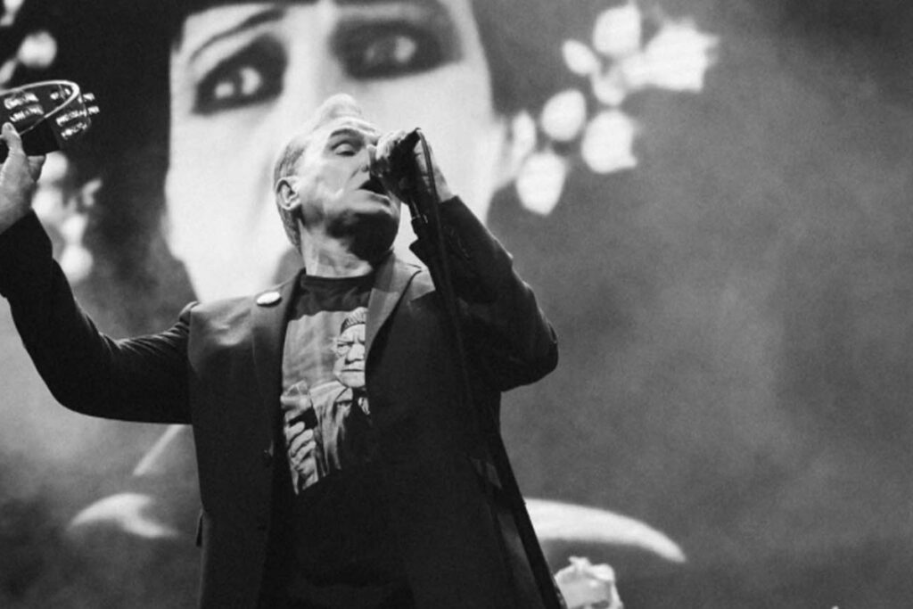 the smithsin solisti morrissey istanbulda konser verecek NaKicFdJ