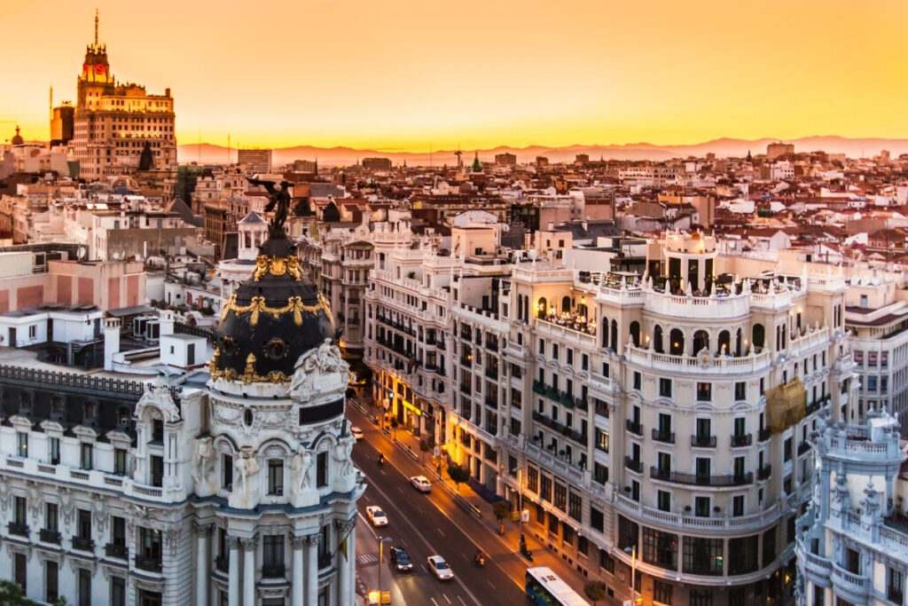 trump doneminden kacan amerikalilar icin guvenli liman madrid oldu EDjmLyQa