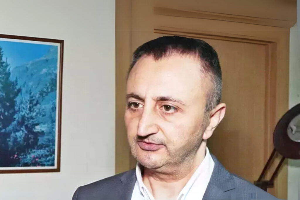 tubitak bilim odullu profesoru dolandirdilar L9aOTkeG