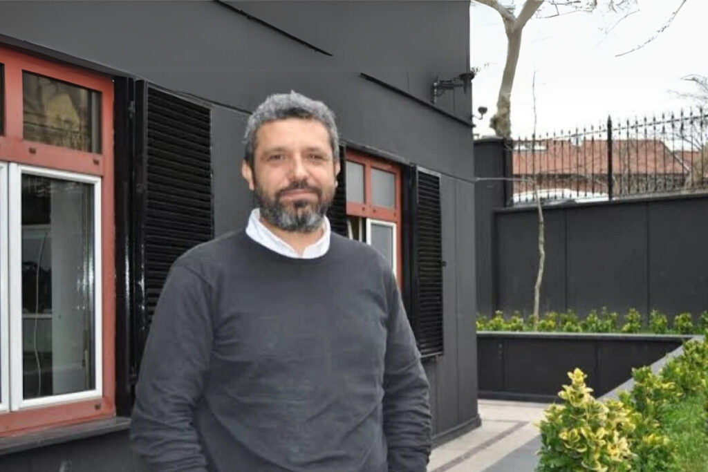 turk televizyon ve sinema dunyasinin unlu yonetmeni erhan baytimur hayatini kaybetti vTHWiYed