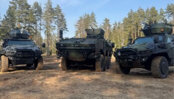 turk zirhlilari estonyada otokar ve nurol makina teslimati tamamladi rbbVbjpO