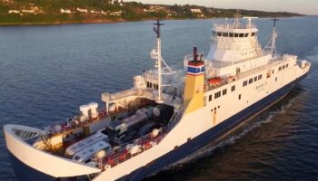 turkiyede uretilen dunyanin en buyuk elektrikli feribotu norvec sularinda CqDNBZM1