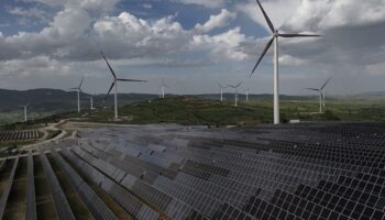 turkiyenin elektrik ihtiyacinin yuzde 60i yenilenebilir enerjiden saglaniyor TtFXA1w3
