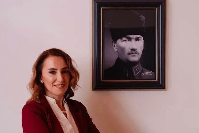 turkiyenin en erkek egemen sektorlerinden demir celik sektorunde patron koltugunda oturan kadinlar 1