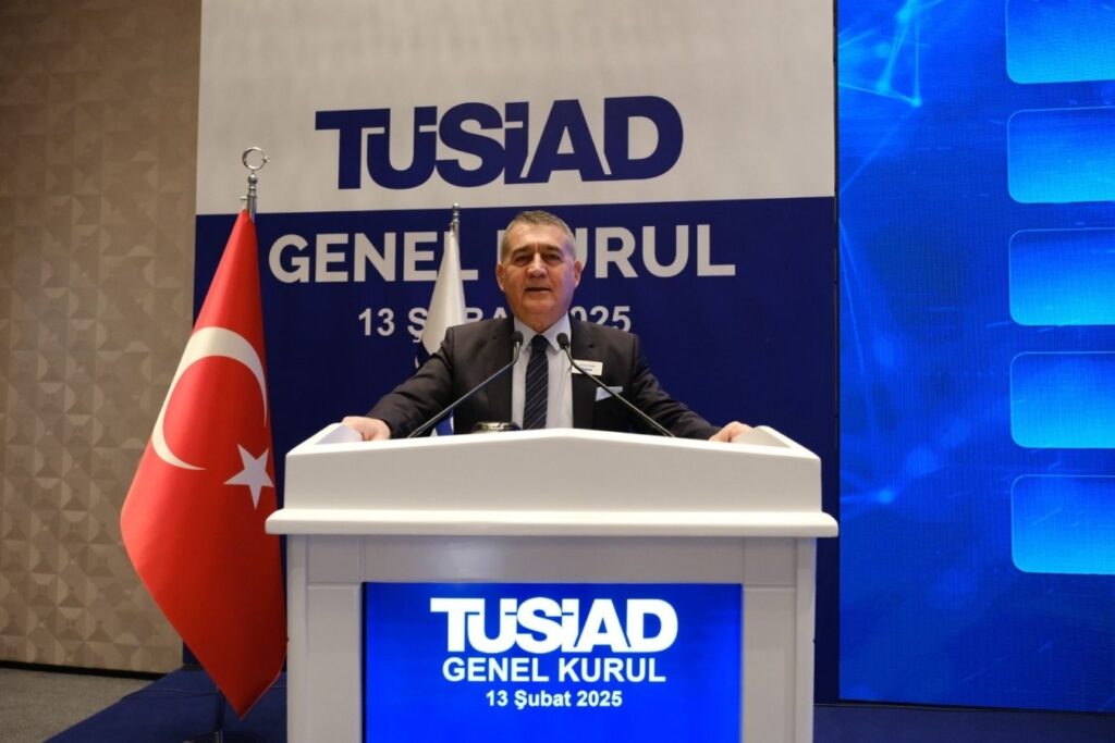 tusiad baskani orhan turan genel kurulda yaptigi konusmada is dunyasindaki moral bozuklugununaltinicizdi M27ErSSM
