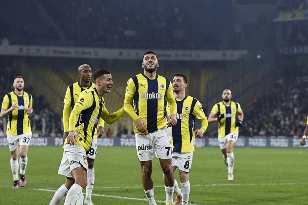 uefa avrupa liginde tur atlayan fenerbahce kasasini doldurdu gCgBB2DM