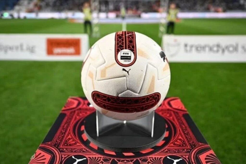 uefa raporu super ligde kulup gelirlerinin yuzde 88i futbolculara gidiyor 76xGveyR