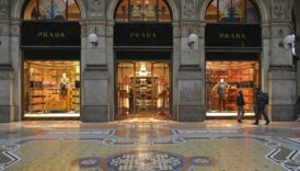 versaceye talip olan prada luks sektorundeki durgunluga ragmen ust uste dorduncu yil cift haneli ZezwxVLm