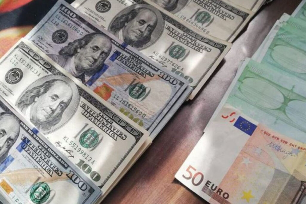 yabanci para krediler 1749 milyar dolara ulasarak 2019dan bu yana en yuksek seviyesine cikti YWfPP4hw