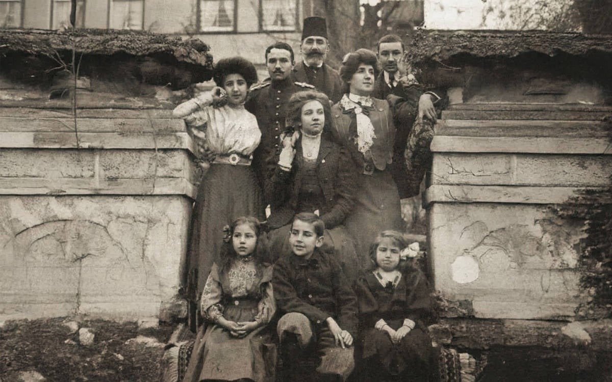 yayindan kaldirilan sakir pasa ailesi dizisinin senaryosu 23 yil once mavi surgun isimli filme