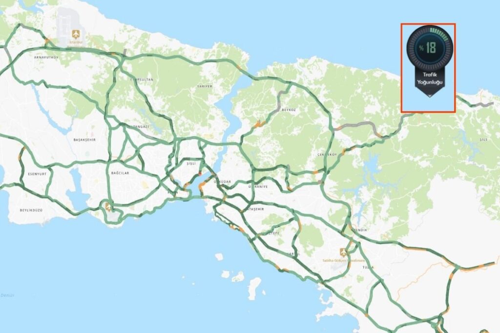 yogun kar yagisi ve firtina beklentisi istanbul yollarini yesile cevirdi y77B5LKV