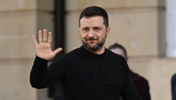 zelenskiy trumpin guclu liderligi altinda calismaya haziriz bK18YaZ6