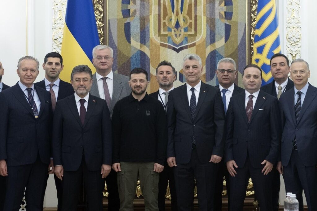 zelenskiy turkiye ile serbest ticaret anlasmasini onaylamaya haziriz IXS1NS9u