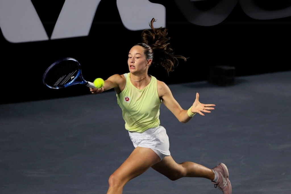 zeynep sonmez sakatligi nedeniyle indian wells turnuvasindan cekildi HVK5Fv36