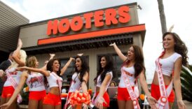 abdnin unlu restoran zinciri hooters iflas basvurusunda bulundu C6P7V47O