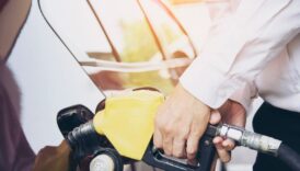 akaryakita uclu zam geliyor benzin motorin ve oto gazin litre fiyatinda artis yasanacak V98EzLO2
