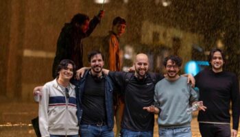 alihan yalcindag ve sinan eczacibasinin yapimciligini yaptigi film new yorkta vizyona girdi Rhgd2kDR