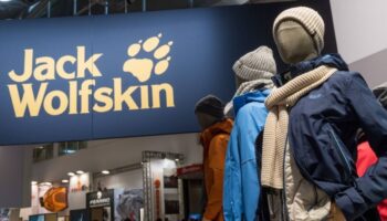 almanya merkezli outdoor giyim ureticisi jack wolfskin cinli anta sports productsa satiliyor xhkeDumD