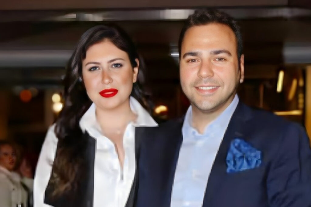 ankara cemiyetinin unlu simalarindan nazli gur ve orbay demir bosandi PbcWrNAG