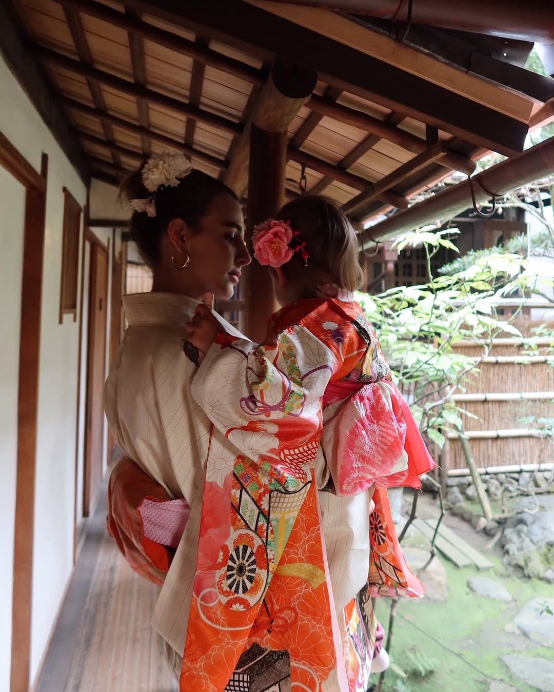 aslisah alkoclar kizi ada ile birlikte japon prenses oldu 1