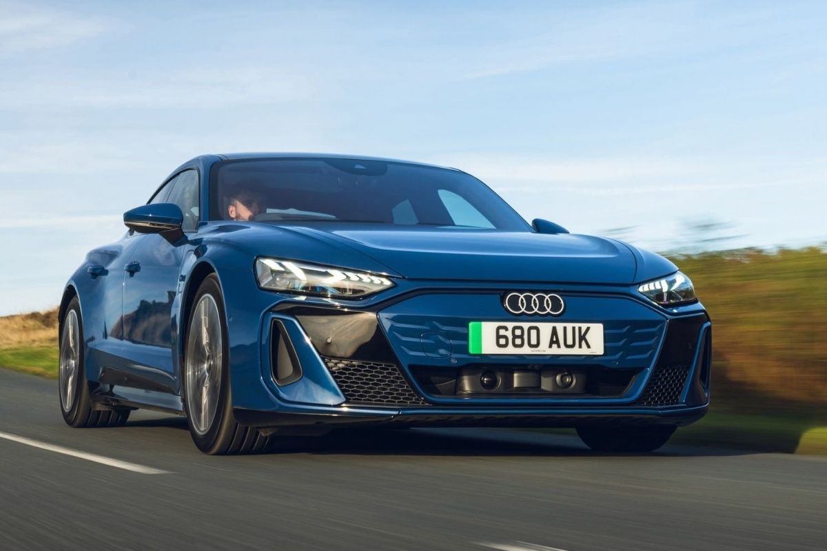audi en guclu elektrikli modelini tanitti 2025 rs gt e tron ile sinirlari zorladi 0 wvrd184l
