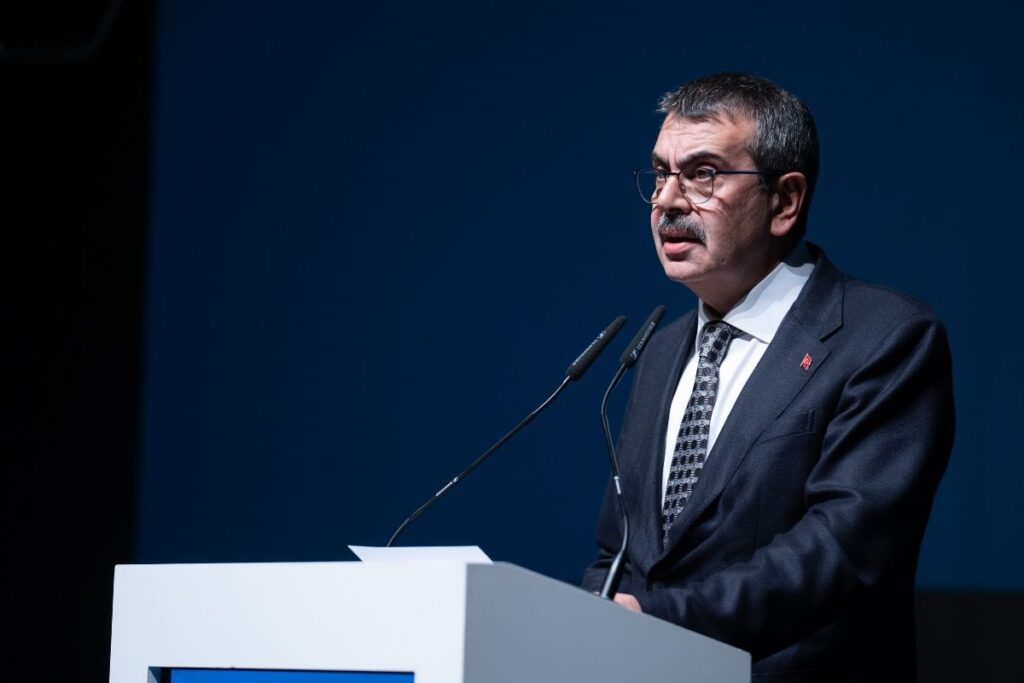 bakan tekin acikladi ozel okul ucretlerine enflasyon orantili duzenleme geliyor 8XzMBYMt