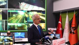 bakan uraloglu akilli ulasim sistemleri merkezinde bayram tatili trafigine anlik izleme ve takip yapacagiz UJnWYfzr