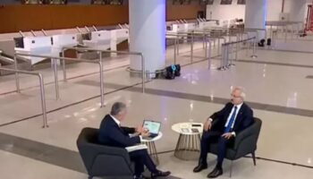 bakan uraloglu antalya havalimani kapasitesi 82 milyona cikti MdLD7NWt
