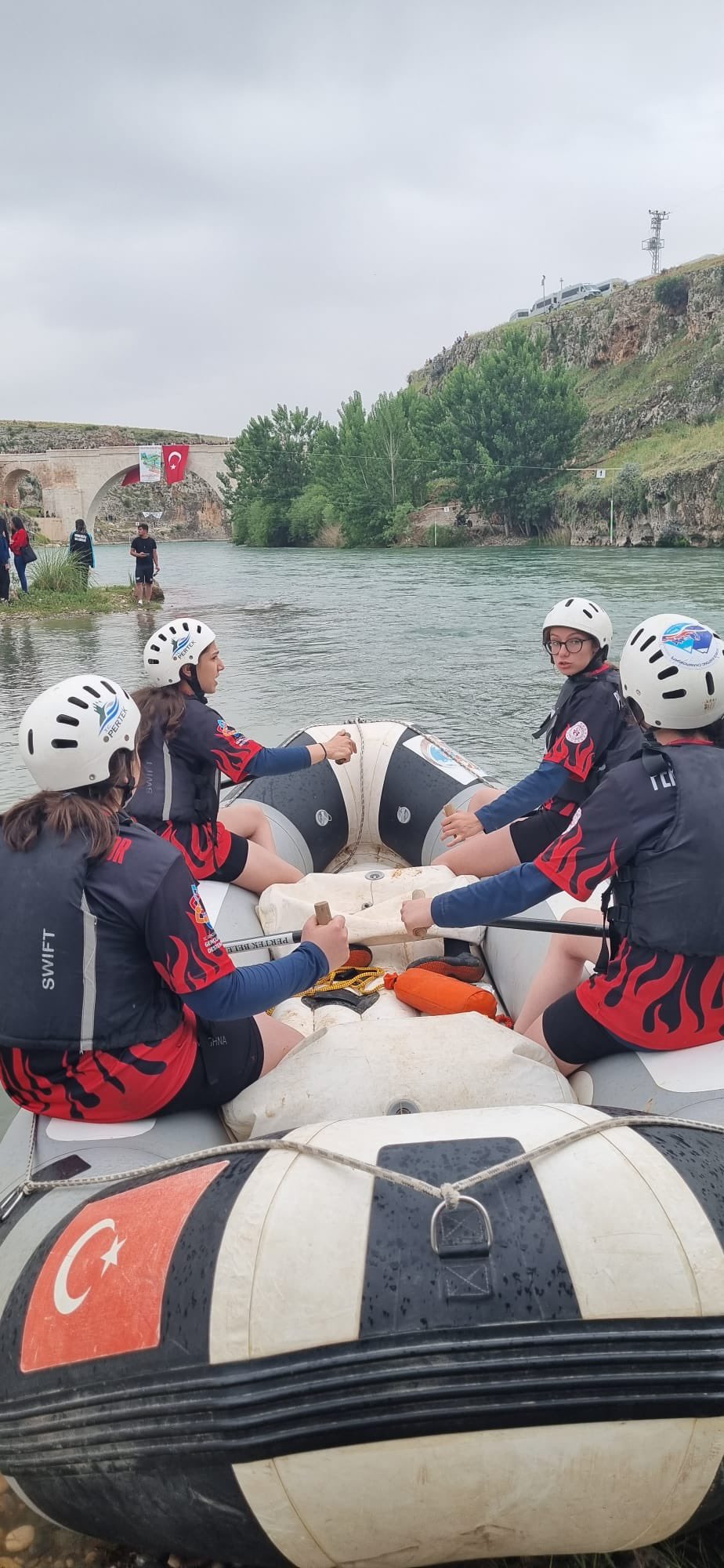 beden egitimi ogretmeni gulseren tokanin tuncelide kurdugu rafting takimi turkiyeyi fethetti 1 SguJvzkS