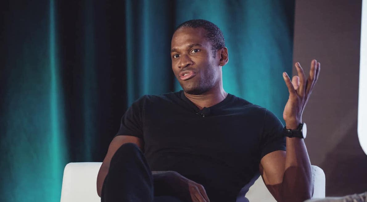bitmex kurucusu arthur hayes abdnin gumruk vergisi politikalarinin piyasalarda kalici etki yapmayacagini soyledi 0 fNiHPDIL