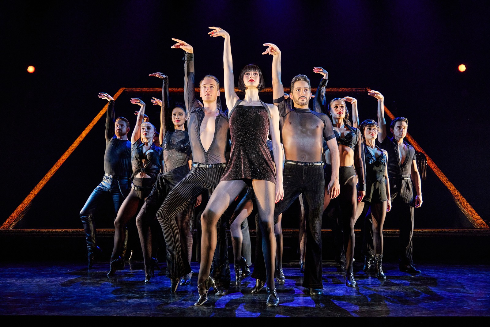 broadwayin en uzun soluklu muzikali chicago muzikali zorlu psmde izleyici ile bulusacak 0 uIbeucKL