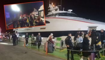 budo feribotunda kalkistan bir sure sonra yangin cikti dumandan etkilenenler hastaneye kaldirildi 7tV4g7t5