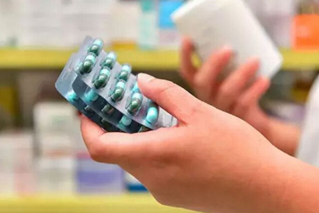 calisma ve sosyal guvenlik bakani vedat isikhan sma tedavisinde kullanilan yeni bir ilaci daha 1KSewHXV