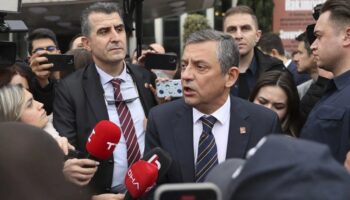 chp lideri ozgur ozel ekrem imamoglunu silivride ziyaret etti UYmfG2Sv