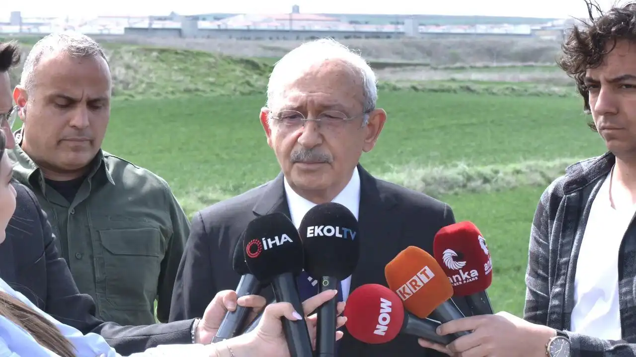 chp lideri ozgur ozelden silivriye bayram ziyareti bu yaptiklari kotuluklerin mutlaka hesabi sorulacak 0 fFPJ5EaT