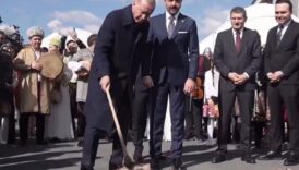 cumhurbaskani erdogan nevruz atesini yakti uzerinden atladi dWajCz2s