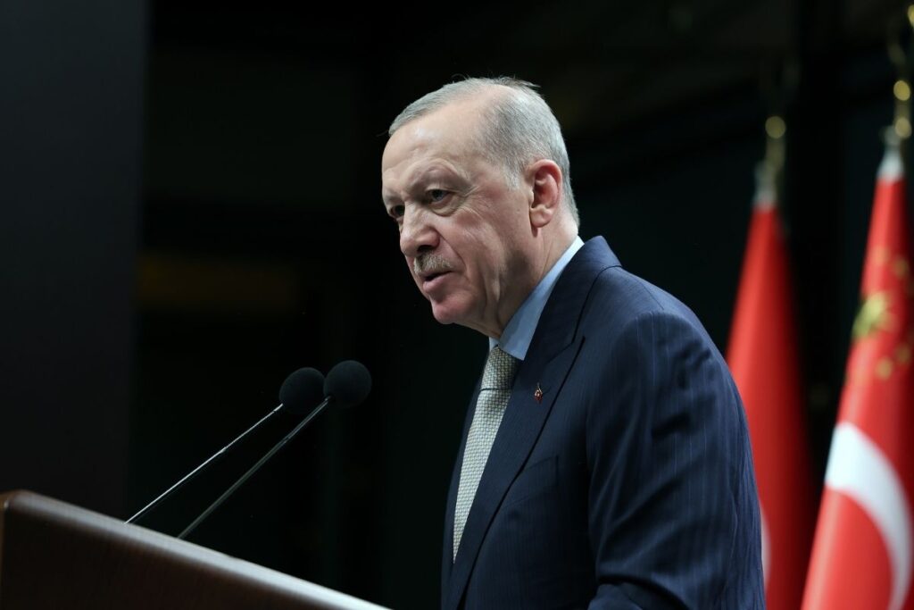 cumhurbaskani erdogan uyguladigimiz ekonomi programimiz sayesinde elde ettigimiz kazanimlara halel gelmesine asla izin vermeyecegiz nfKl3UDZ