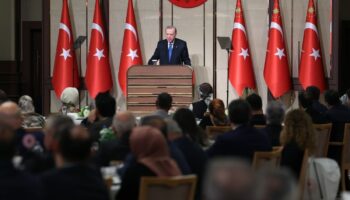 cumhurbaskani erdogan vatandasin helal lokmasina goz dikenlerin heveslerini kursaklarinda birakacagiz JnrLUMTJ