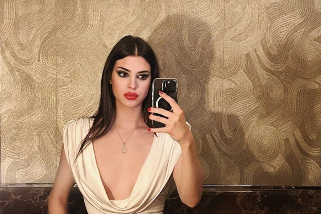 defne samyelinin kizi derin talunun sevgili adaylarindan cv istedigi video gundem oldu WtZipTqU
