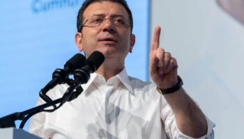 ekrem imamoglu yolsuzluk sorusturmasinda 55 saat ifade verdi suclamalari reddetti aDOYyetn