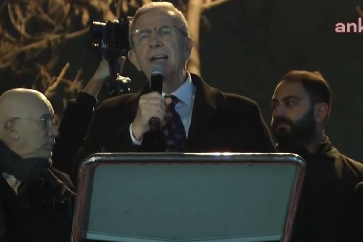 ekrem imamoglunun gozaltina alinmasi ucuncu gununde de protesto edildi 1 gfq1sYRj