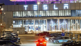 elon muskin sahibi oldugu tesla 2025in ilk ceyreginde gecen yilin ayni donemine gore yuzde 1iQGt181
