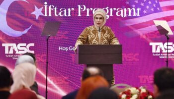emine erdogan sifir atik gunu icin new yorkta gitti turkevinde iftar programina katildi cycJwQbL