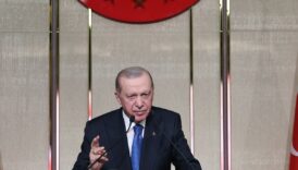 erdogan muhalefetin hukukla olan sikintilarini ulkenin en onemli meselesi gibi gosterme gayreti riyakarligin dik RLWscSGX