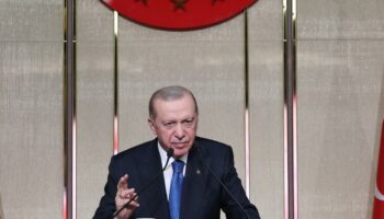 erdogandan istanbul buyuksehir belediye baskani ekrem imamoglu ile ilgili aciklama diploma ve yolsuzluk iddialarina UBUs6bpm