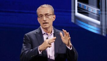 eski intel ceosu pat gelsinger silikon vadisi merkezli playground globale katildi Sbsx7a5C