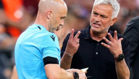 fenerbahcede 9 ayda 8 kart goren jose mourinho 23 oyuncusunu geride birakti s6XzhYKJ